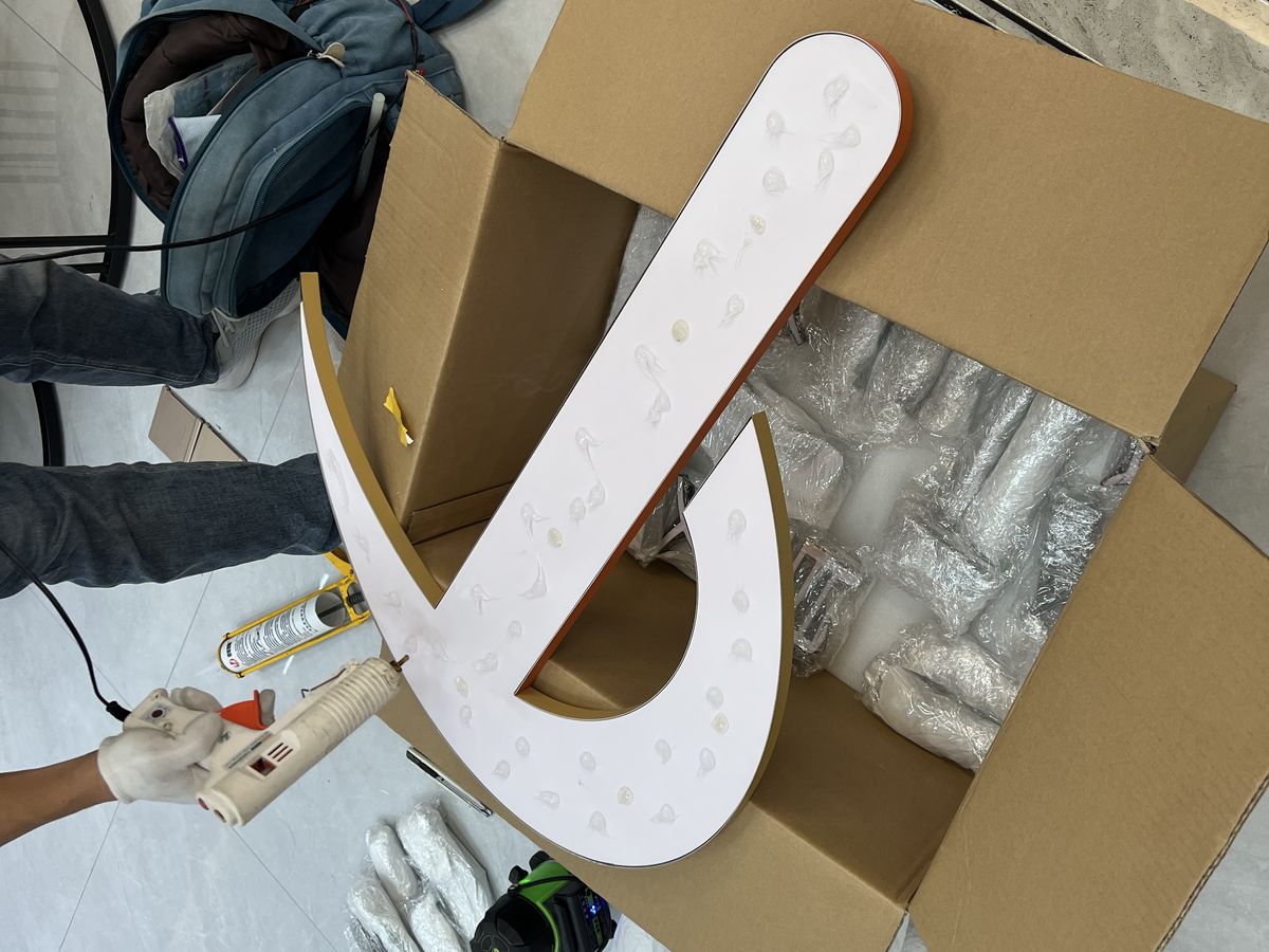 Unpacking channel letters
