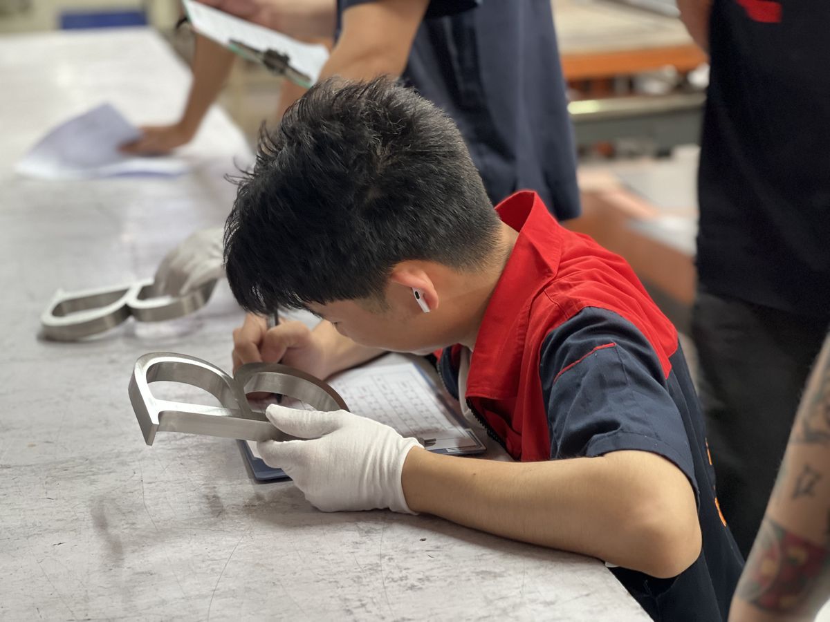 Gloved inspection