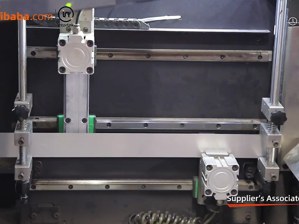 Auto letter bending machine
